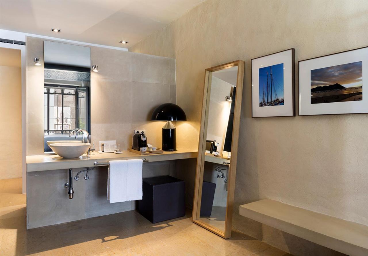 Eme Catedral Mercer Hotel Seville Luaran gambar Bathroom