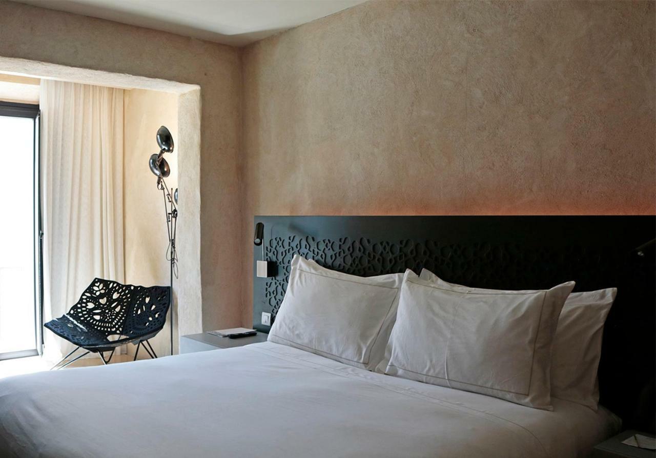 Eme Catedral Mercer Hotel Seville Luaran gambar A room at the hotel